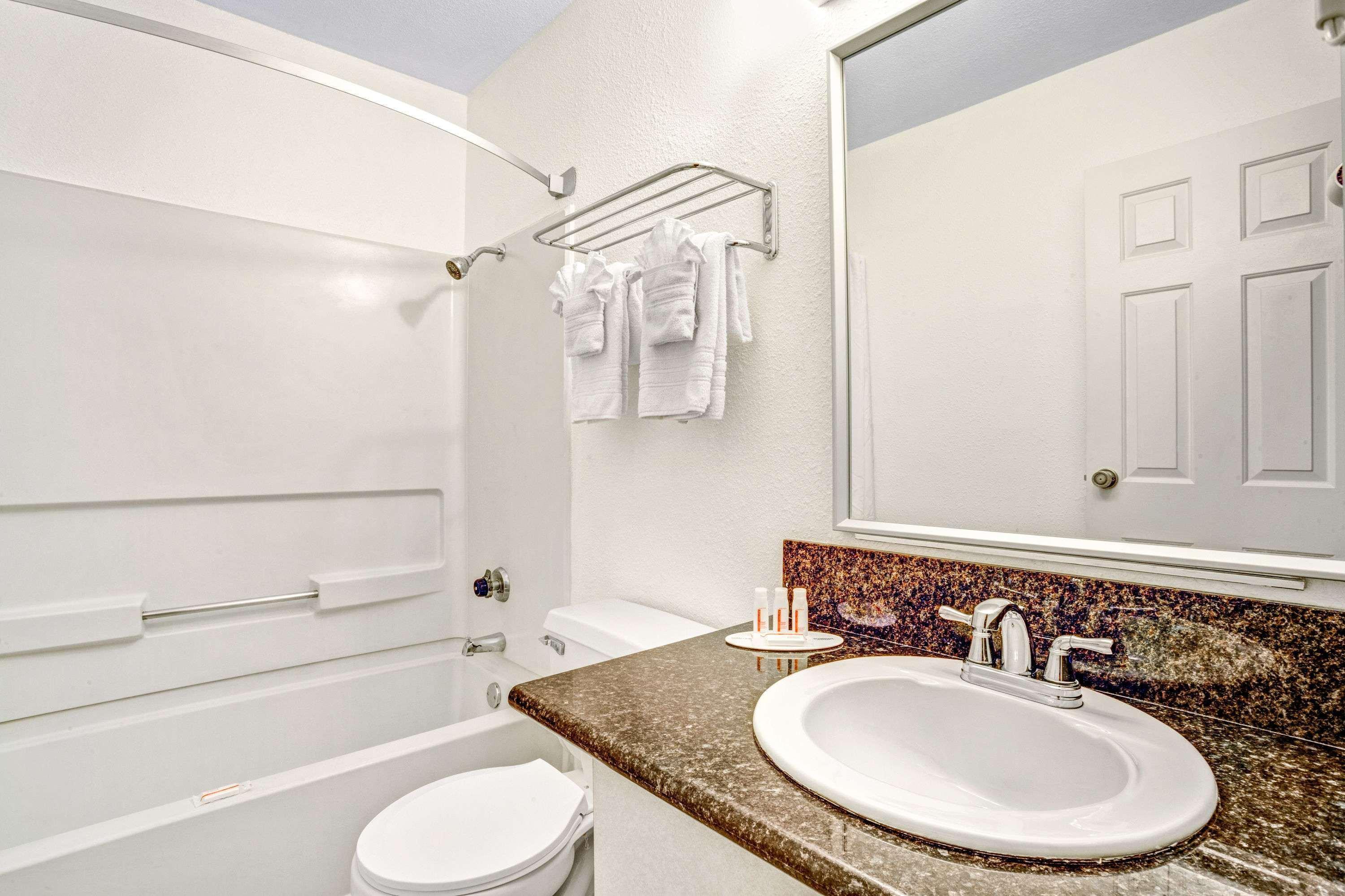 Super 8 By Wyndham Las Vegas Nellis Afb Area Buitenkant foto