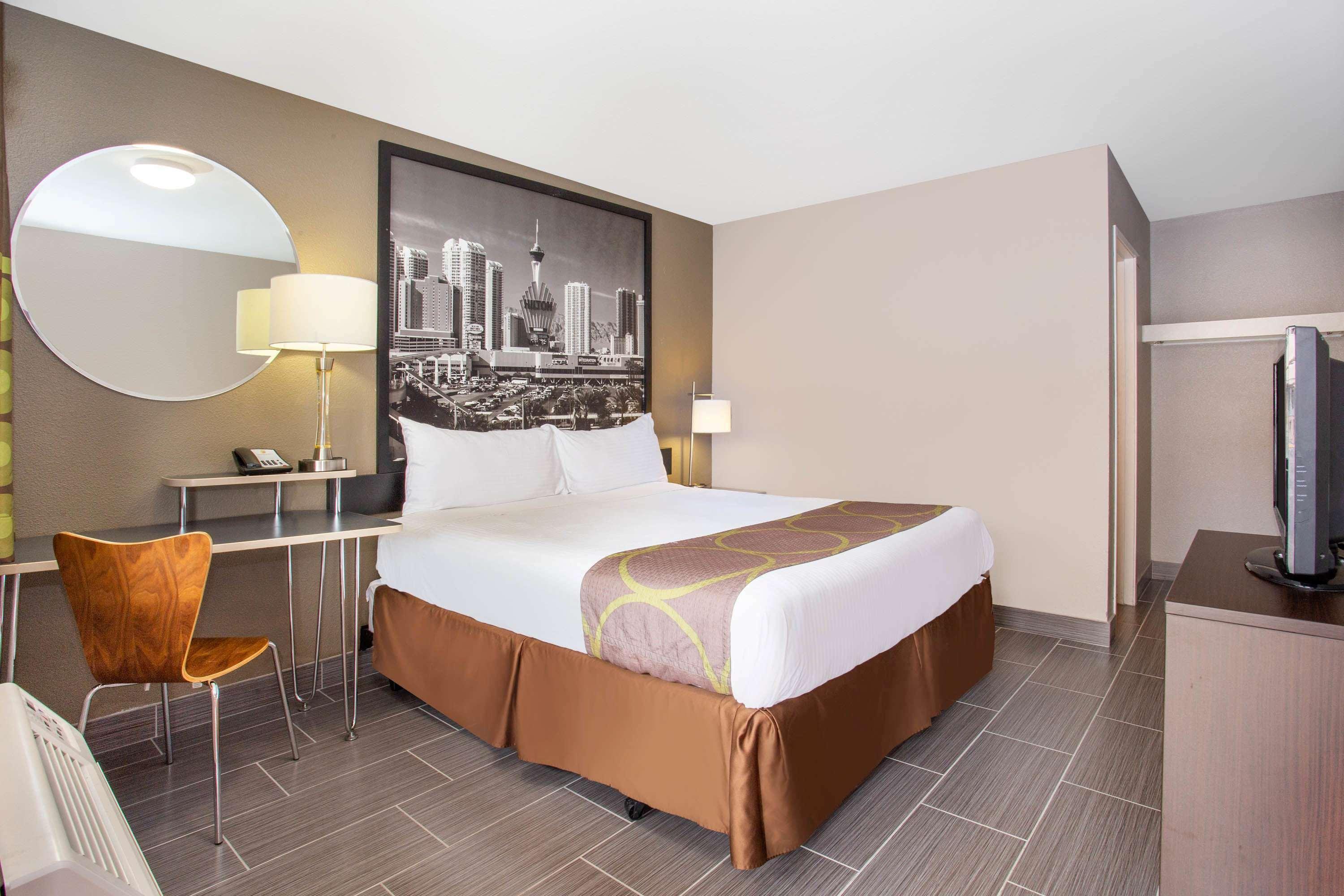 Super 8 By Wyndham Las Vegas Nellis Afb Area Buitenkant foto