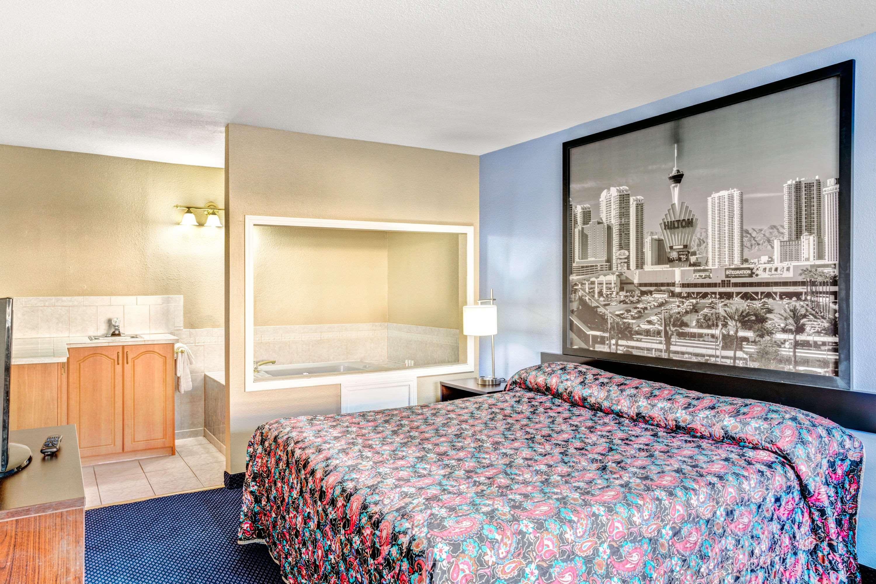 Super 8 By Wyndham Las Vegas Nellis Afb Area Buitenkant foto